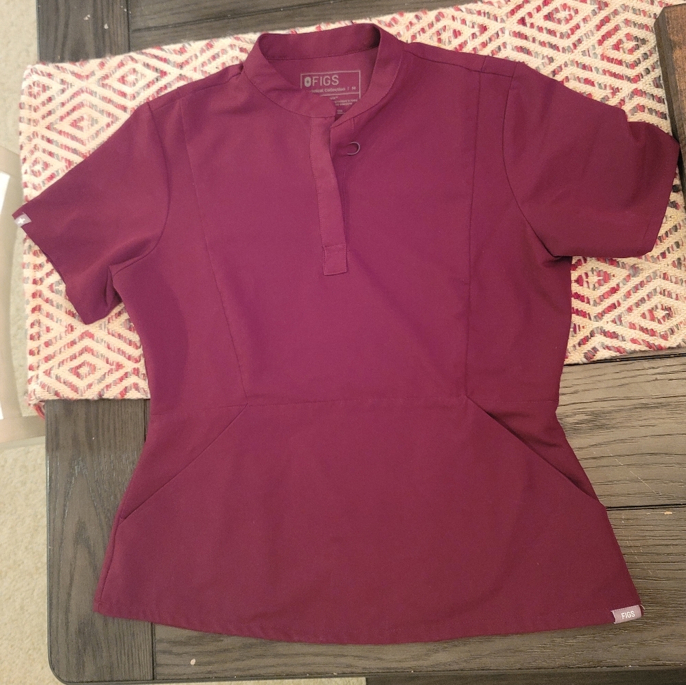 FIGS Rafaela M Scrub Top